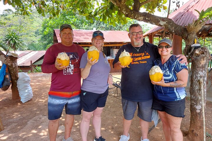 How to Connect with the Nosara Community as a Traveler